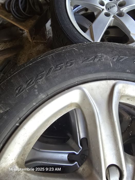 Vând jante audi a4 b8 225/55/r17