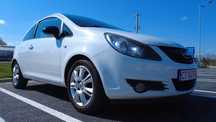 Opel Corsa D 1.4i - Color Edition