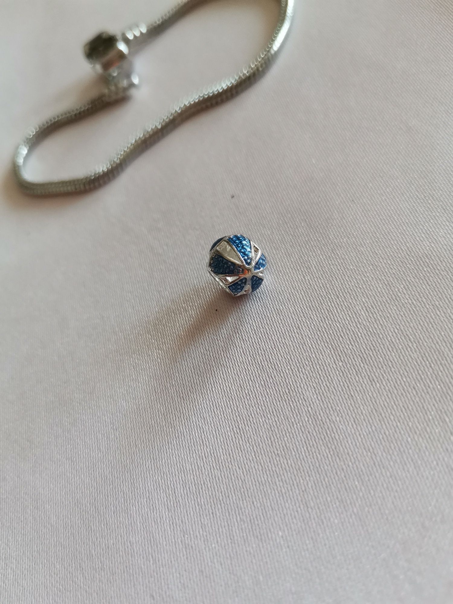 Charm-uri pentru brățări tip Pandora
