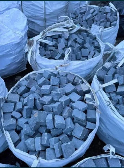 Piatra cubica Andezit vând și montez