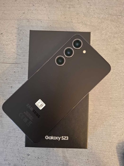 Telefon Samsung Galaxy S23, Dual SIM, 5G - Impecabil
