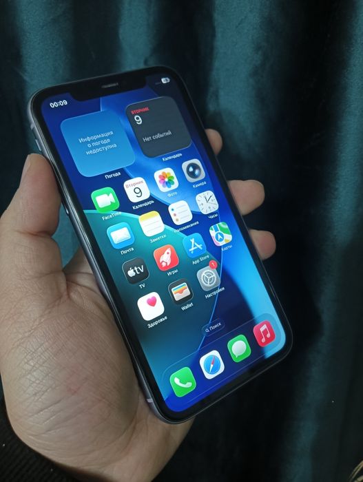 В продаже Айфон 11. 128GB.