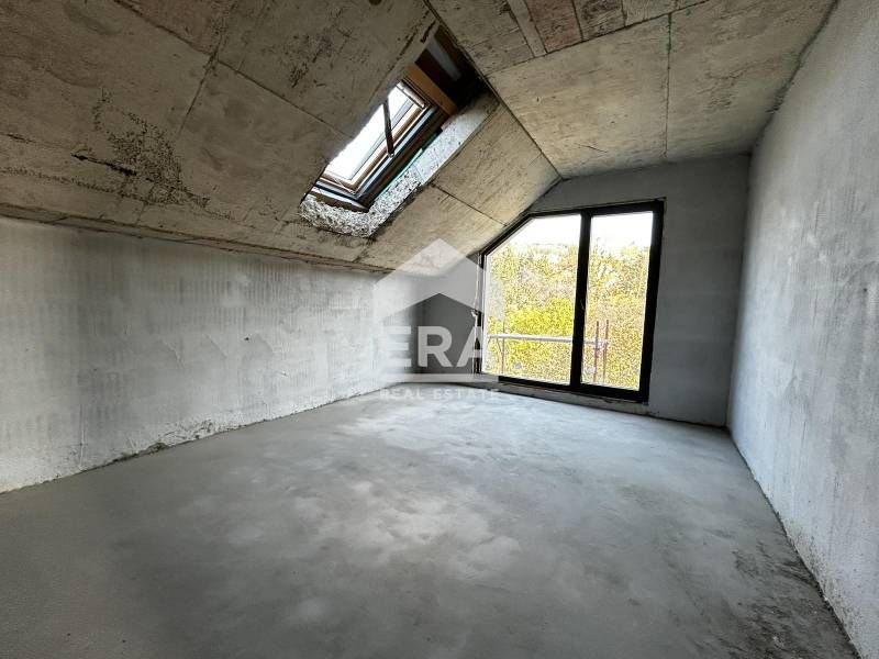 Продава се Многостаен апартамент в Варна, Бриз - 293 кв.м за 2134 €/кв.м - Снимка #7