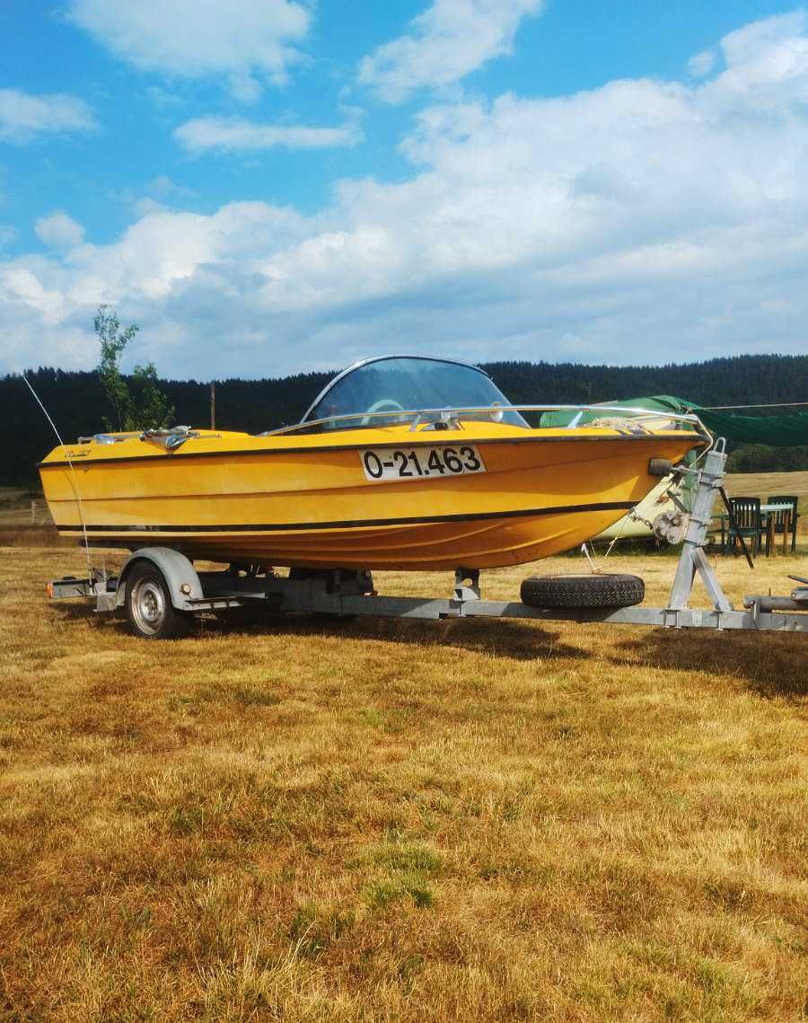 Продавам моторна лодка Gobbi, водни ски OBRIEN, колесар