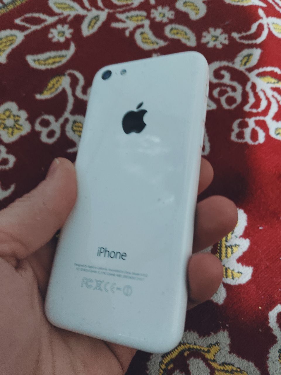 IPhone 5c ideal srochna sotiladi