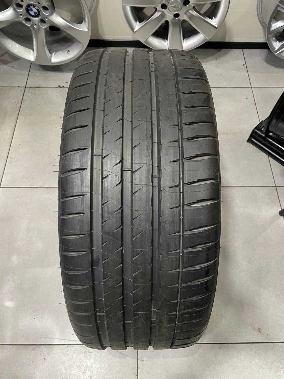 Michelin 275/40ZR22 Pilot Sport 4S
