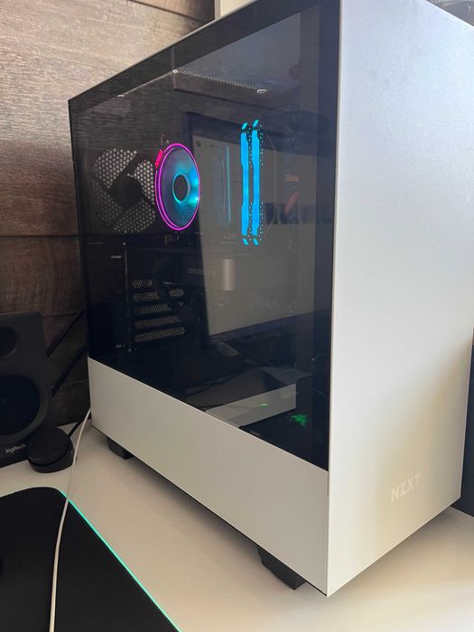 Геймърски компютър AMD Ryzen 7 2700x 16GB RAM, RTX 3070