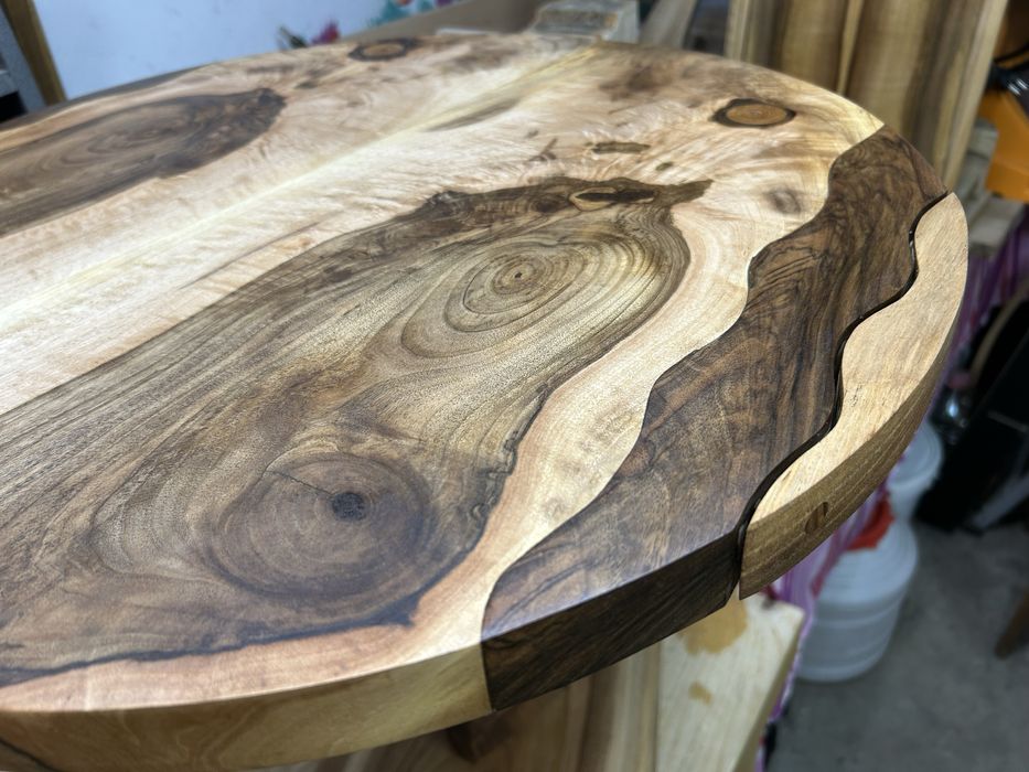 Masa de cafea din lemn masiv de nuc