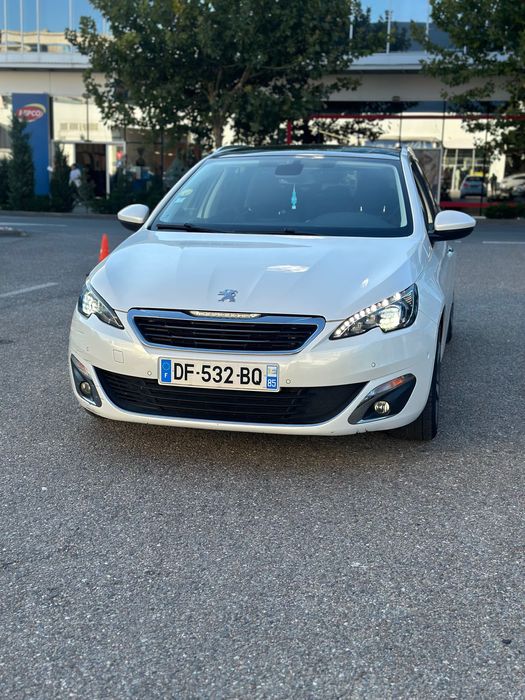 Peugeot 308 SW alb perlat