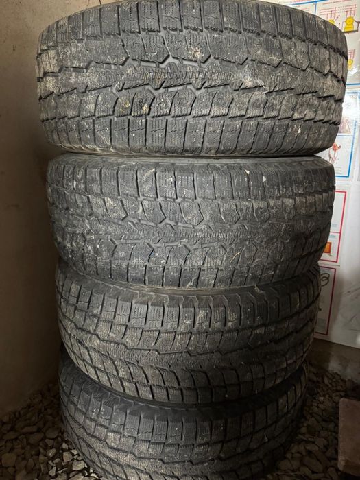 Продам комплект шин TOYO 265/60/R18 110H Observe GSi6 LS