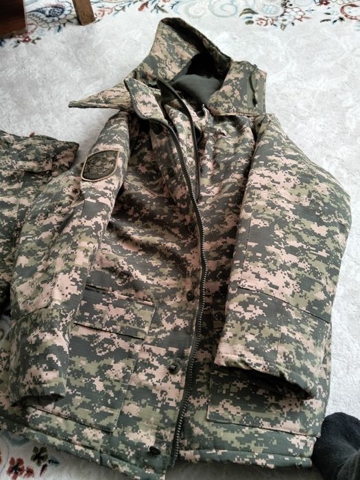 Бушлат и штанами рос 170 и52