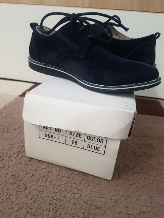 De vinzare pantofi de ocazie