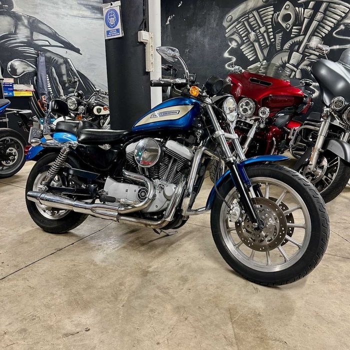 DE VÂNZARE: Harley-Davidson Sportster Roadster XL 1200 R