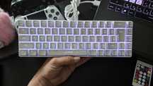 Нова 65% мембранна клавиатура с RGB светлини