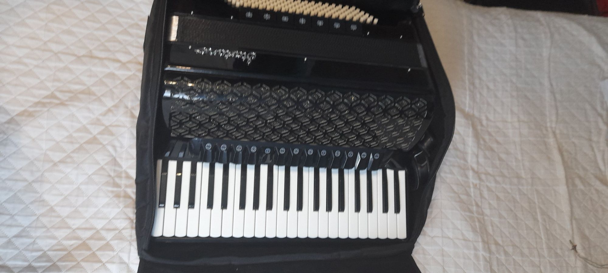 Acordeon StarTone 120 VI Black