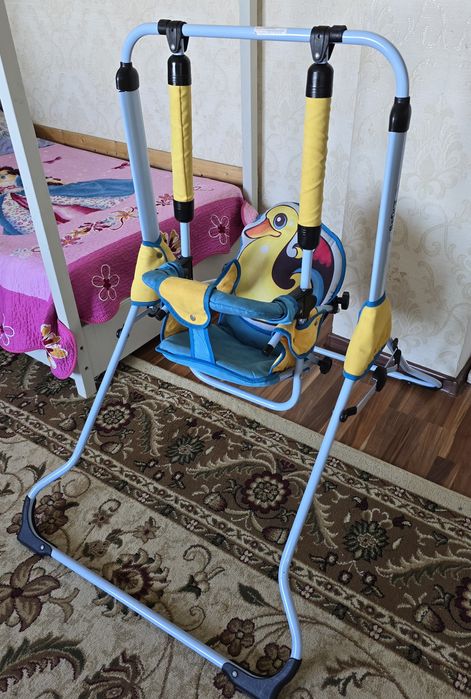 Детская качеля..