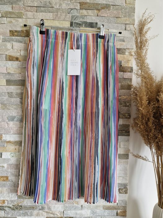 Fusta plisata noua Zara, masura XS-S