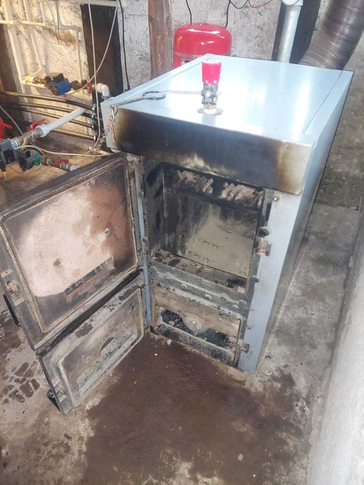 Centrală lemne fontă Gobe