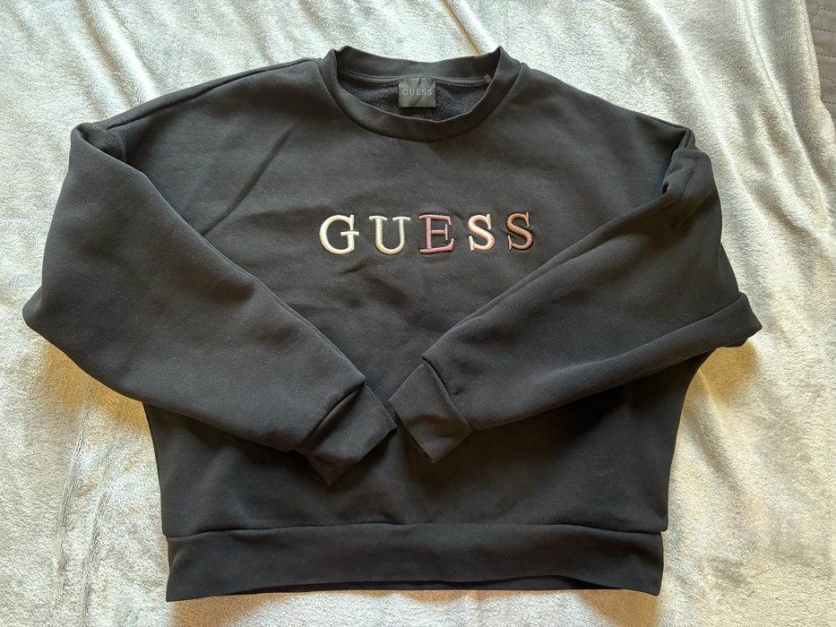 Ватирана блуза Guess