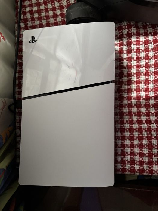 Ps 5 ca nou folosit de cateva luni