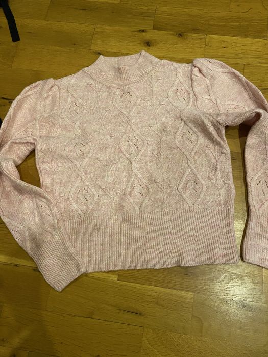 Стилни и практични пуловери