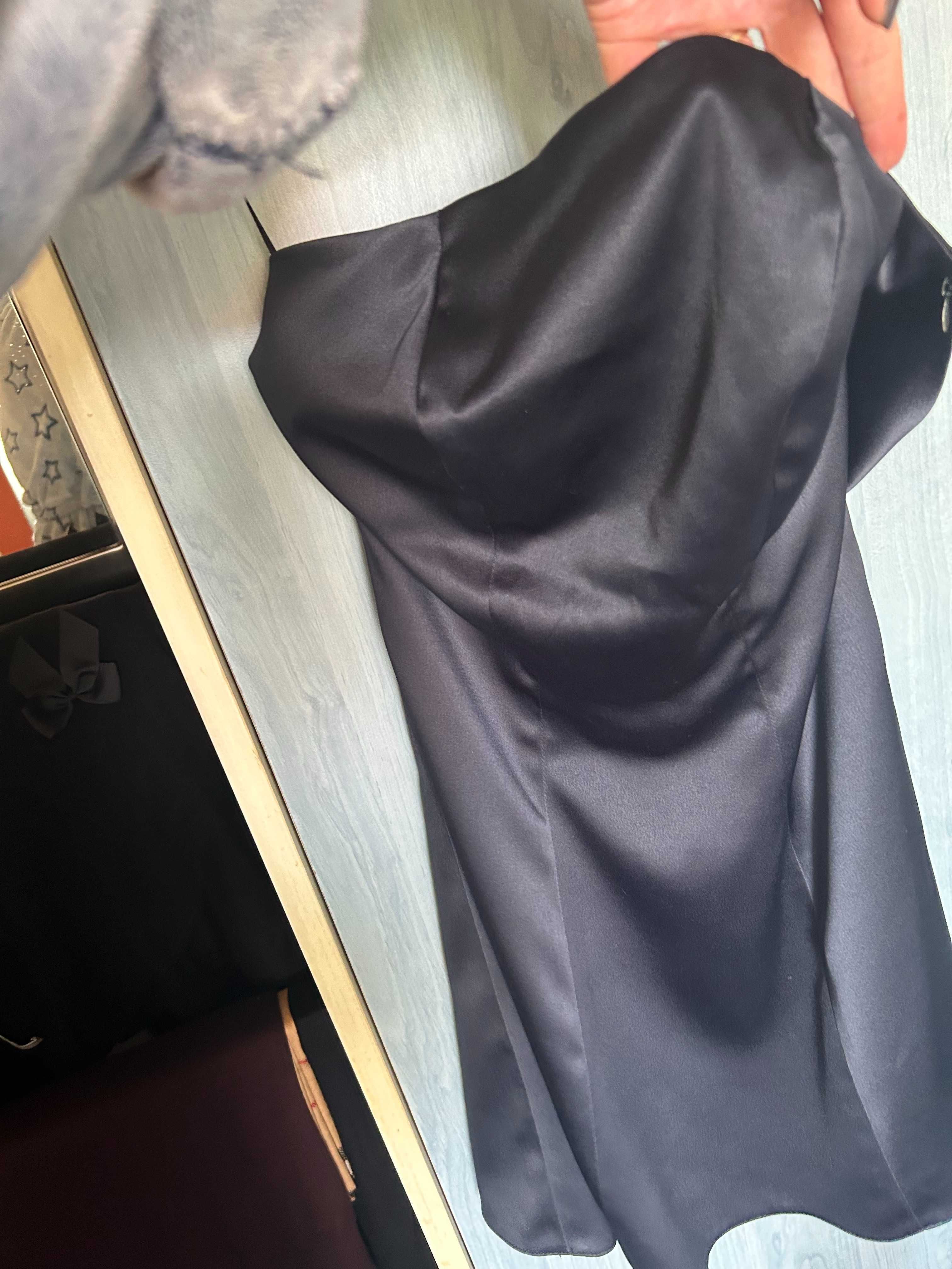 Rochie ocazie satin si pelerina tulle