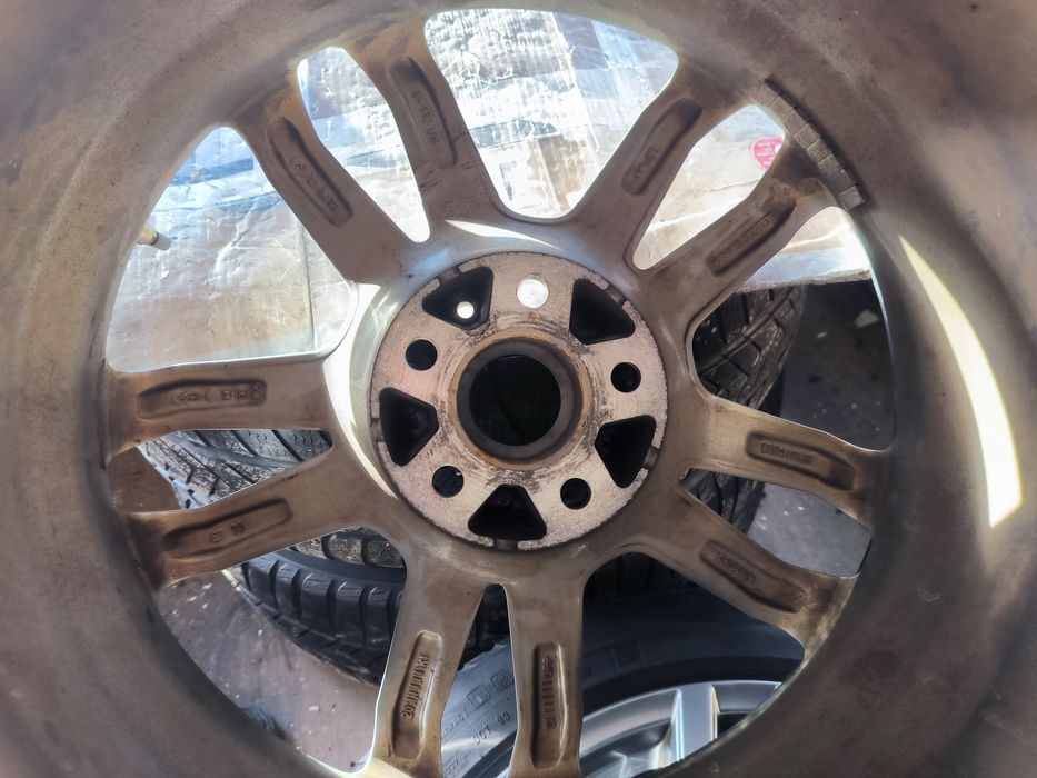 Джанти с гуми BMW ALUTEC