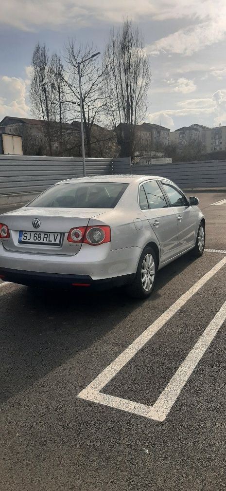 Vând Volkswagen Jeta