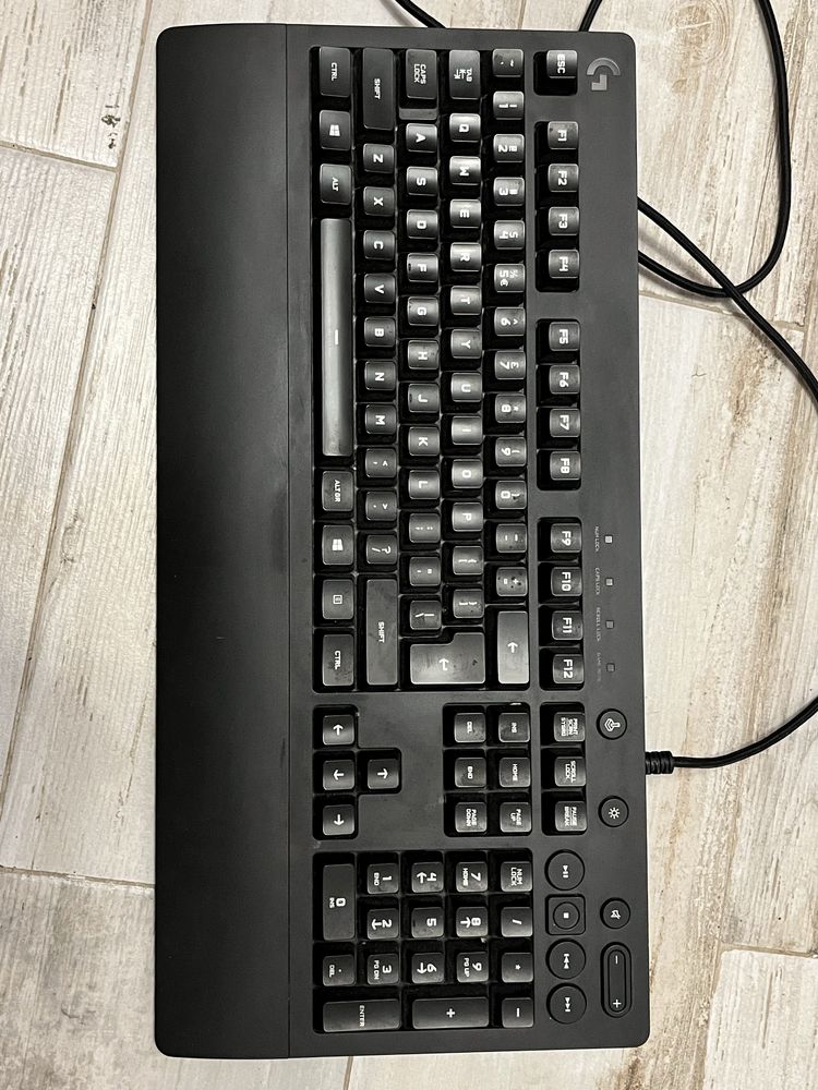 Logitech g213 Prodigy