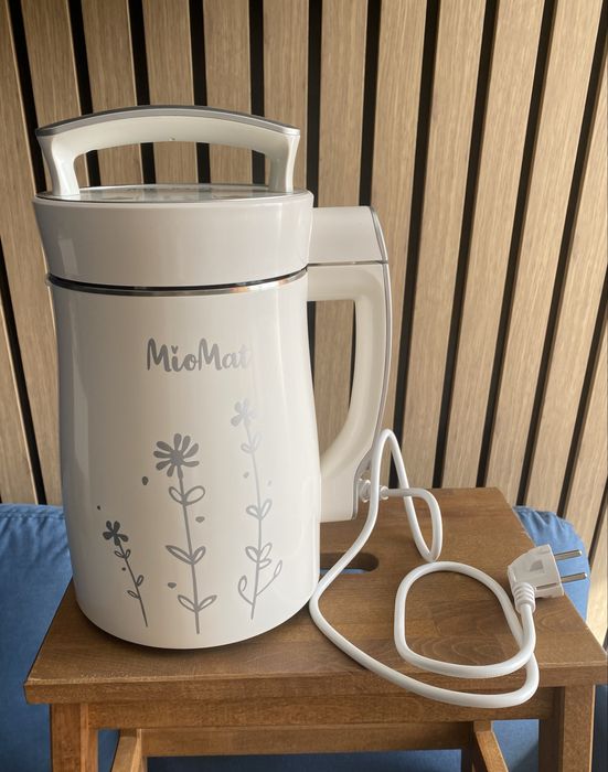 Aparat de lapte vegetal MioMat