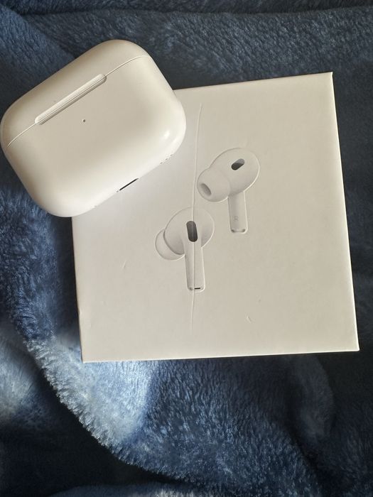 Vand casti air pods pro 2