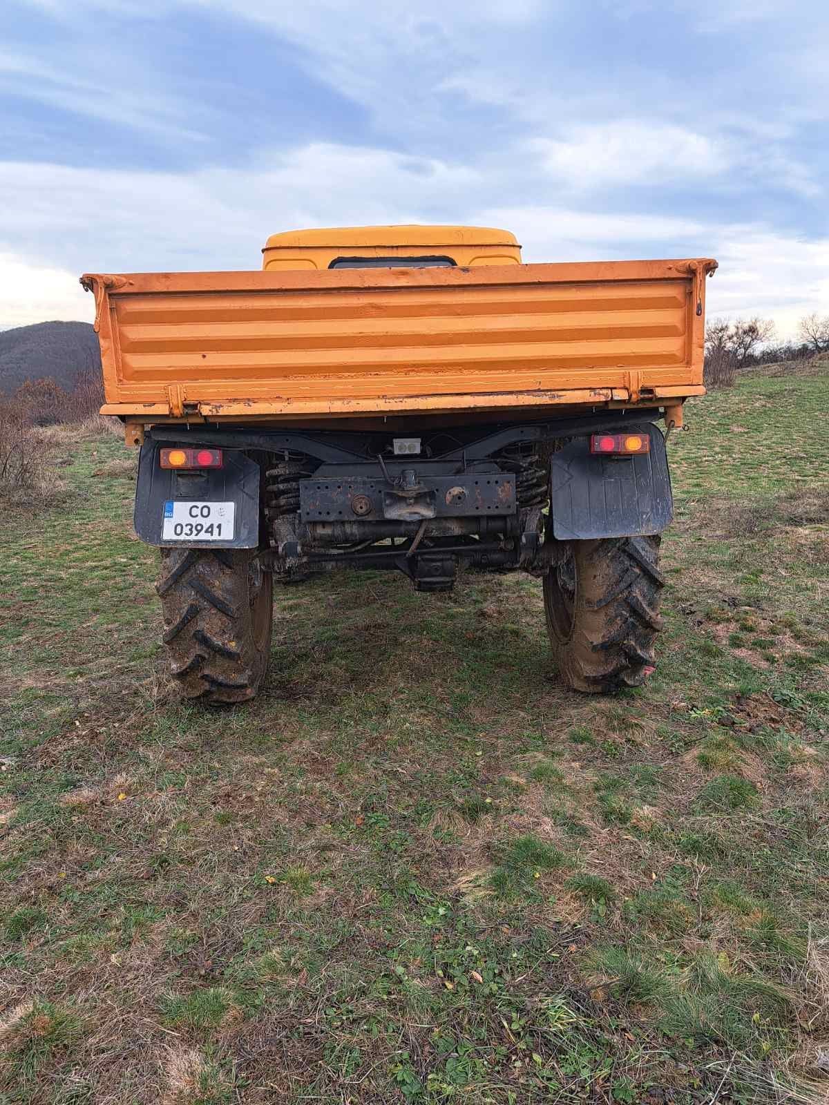 Mercedes Unimog 406