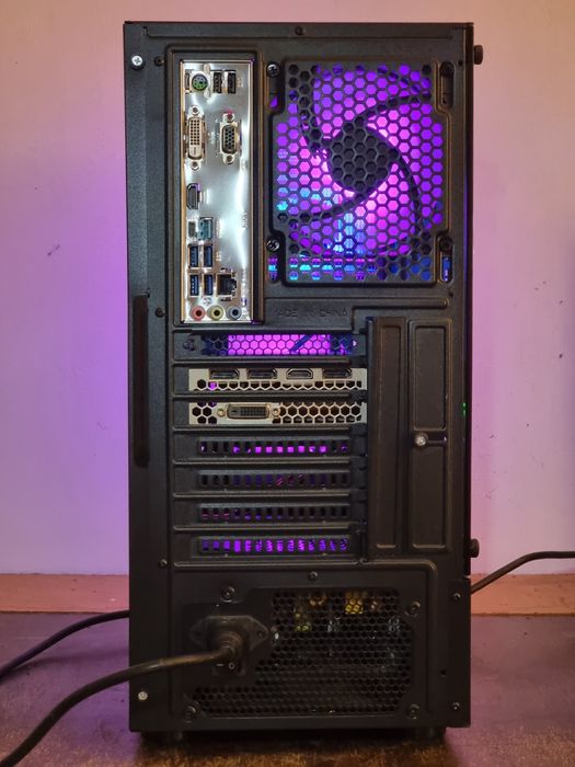 Fortnite Геймърски Компютър/R7 4750G/16GB RAM/SSD-512GB/GTX 1080 8GB