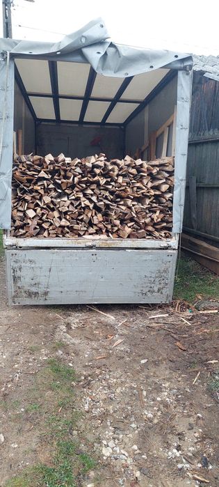 Vând deșeuri brad,lemn de foc 125 lei metrul ster