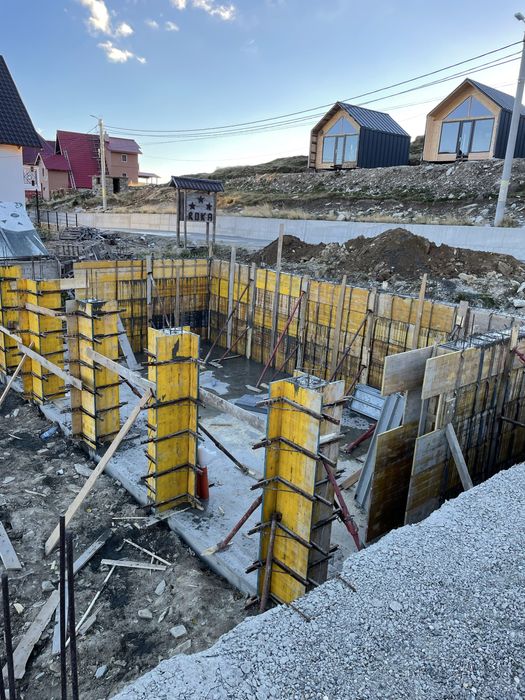 Panou cofraj pentru beton