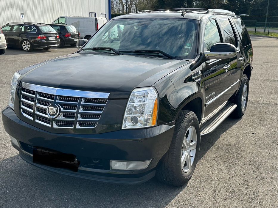Cadillac Escalade 6.2 benzina