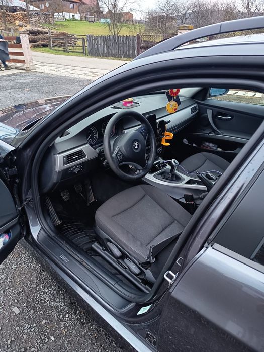 Vand BMW 318 in stare foarte buna