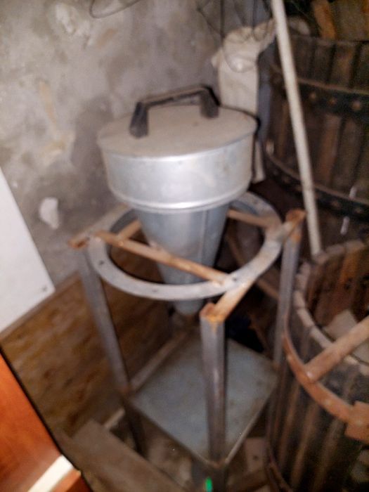 Vand sacrificator pasari cu suport