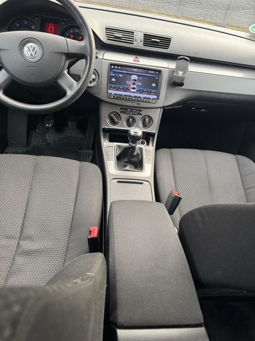 Vând Passat B6 Combi 1.9TDI 2008