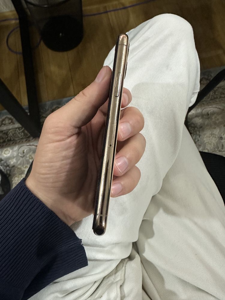 Iphone 11 pro gold