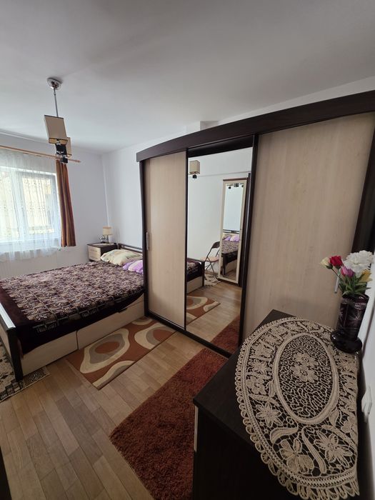 PF închiriez apt 4 cam, et. 1/4, 2 bai, 82 mp + 20 mp 2 balcoane