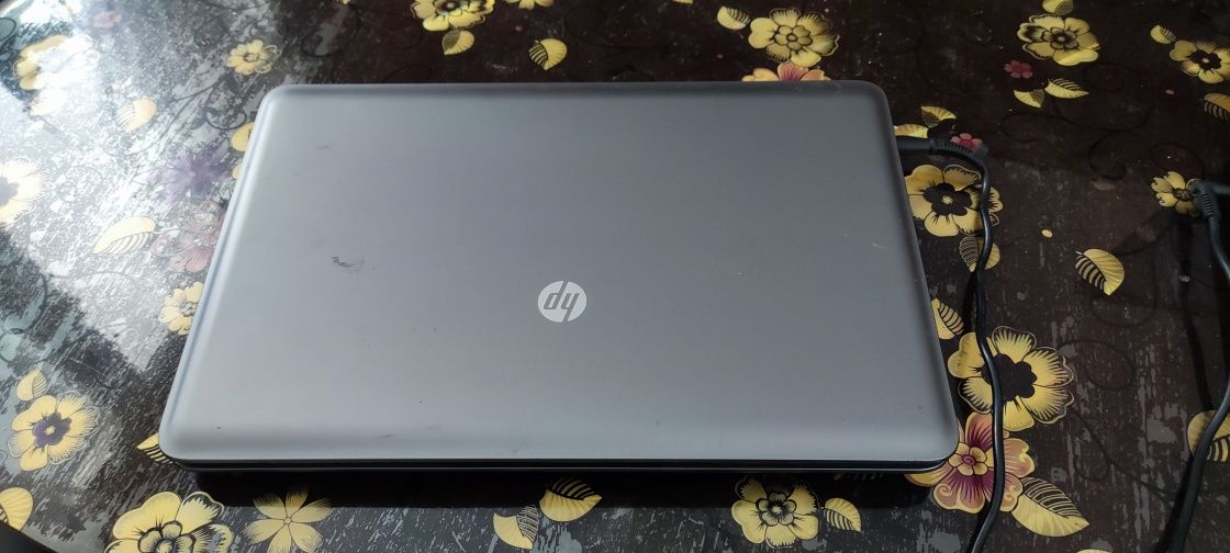 Лаптопи - HP 655 и HP 15 (за части)