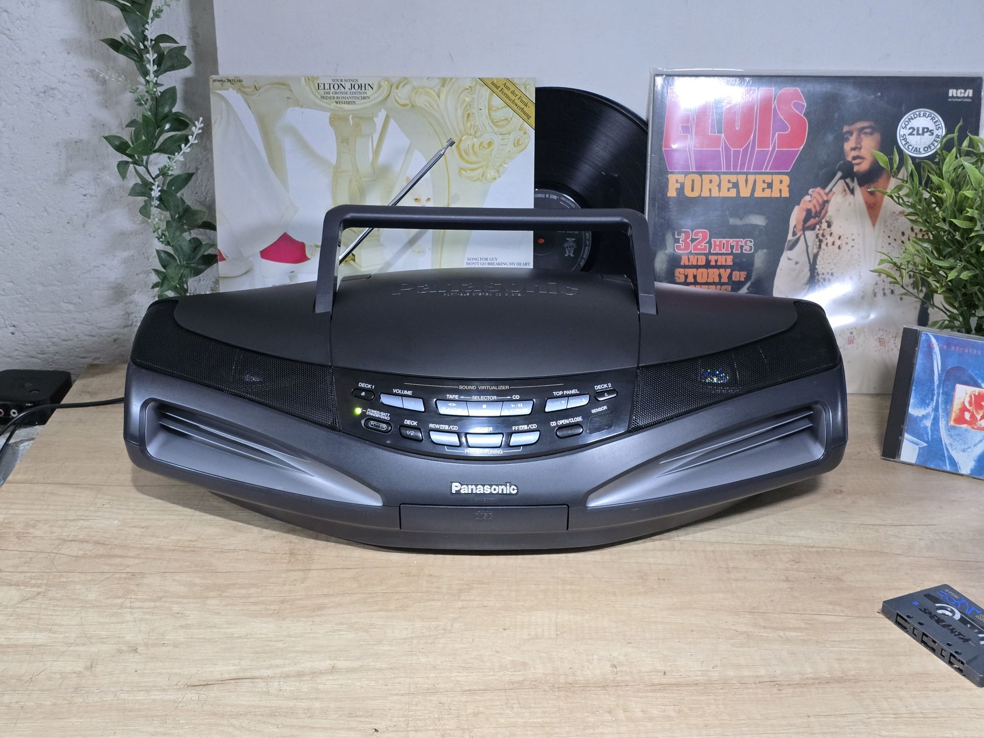 Boombox PANASONIC RX-ED77, radio casetofon cobra ,cd-player,  portabil