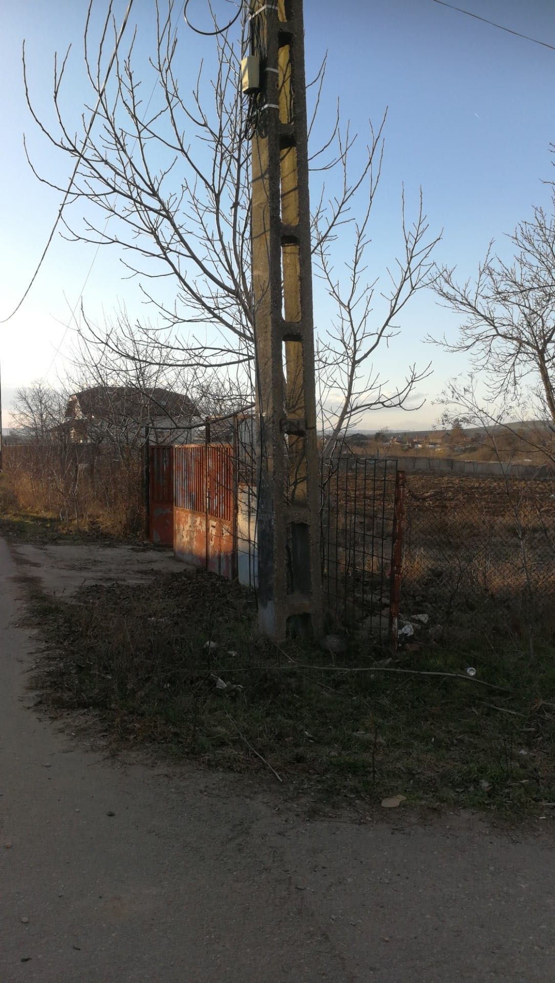 Vand /schimb cu apartament -imobil intravilan, Simnicu de Sus, 25 E/mp