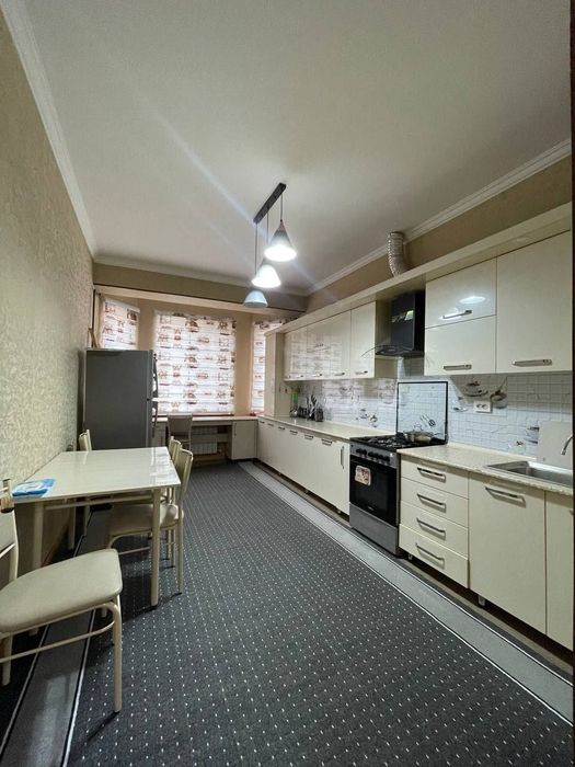 Сдается 2х комнатная  Рудакий