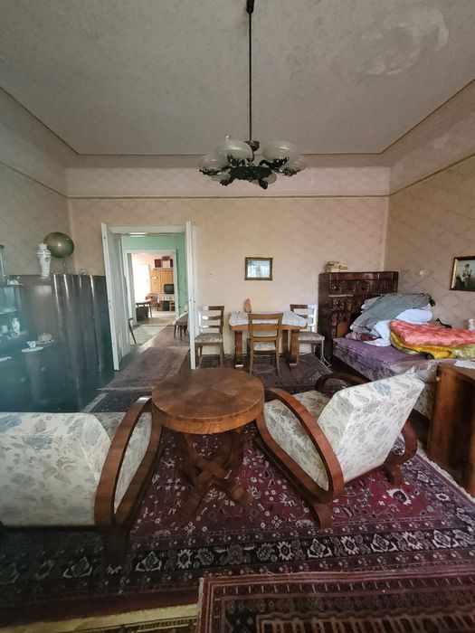 Casa de inchiriat, str Unirii si str Chendi