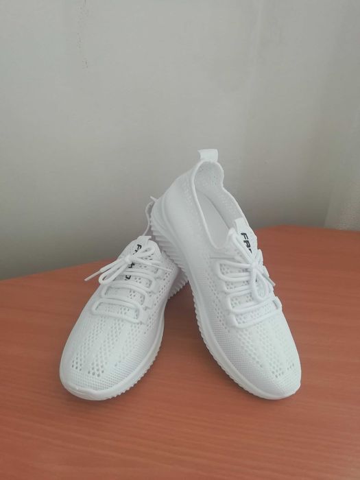 Дамски маратонки 36 размер, нови