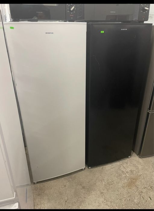 2бр хладилници   160см височина