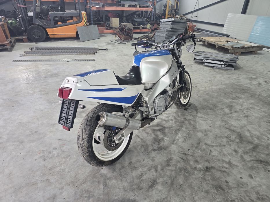 Yamaha  FZR 1000