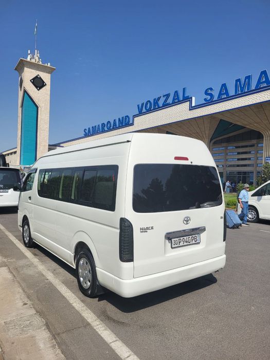 Срочно продается Тайота Хайс 2013 года